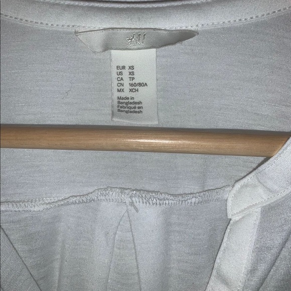 H&M Top - Picture 3 of 4